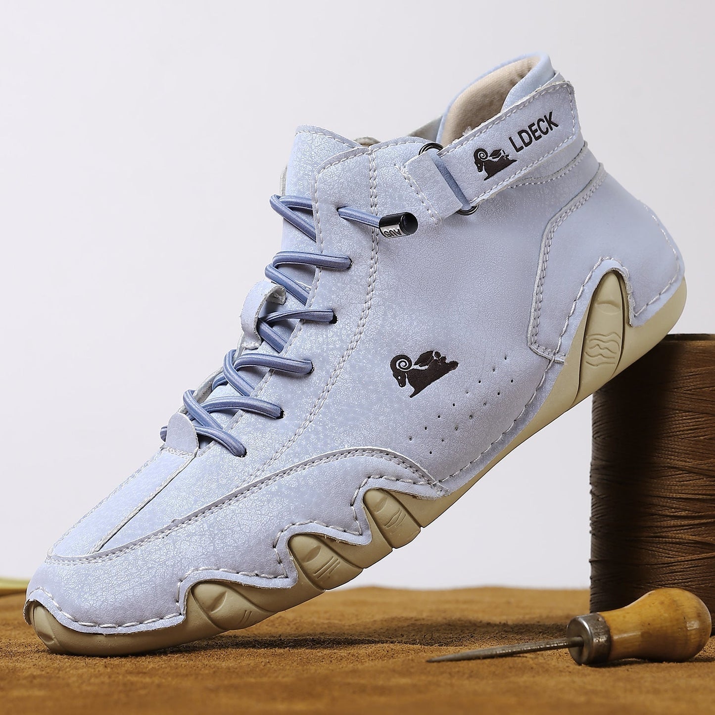 MinoLDeck - Wasserdichte und atmungsaktive orthopädische Schuhe