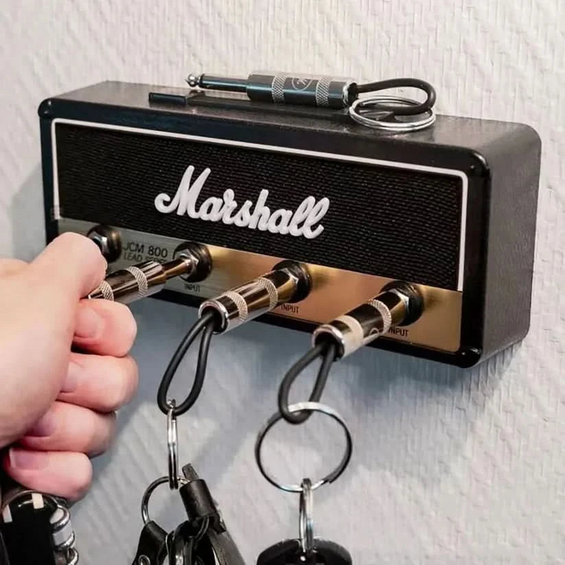 Uložte si kľúče so štýlom vďaka rockovému kľúčenke 