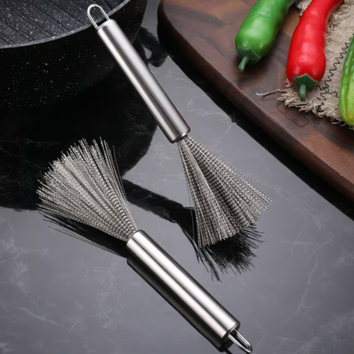 Silné čištění bez námahy, i venku (x2) 