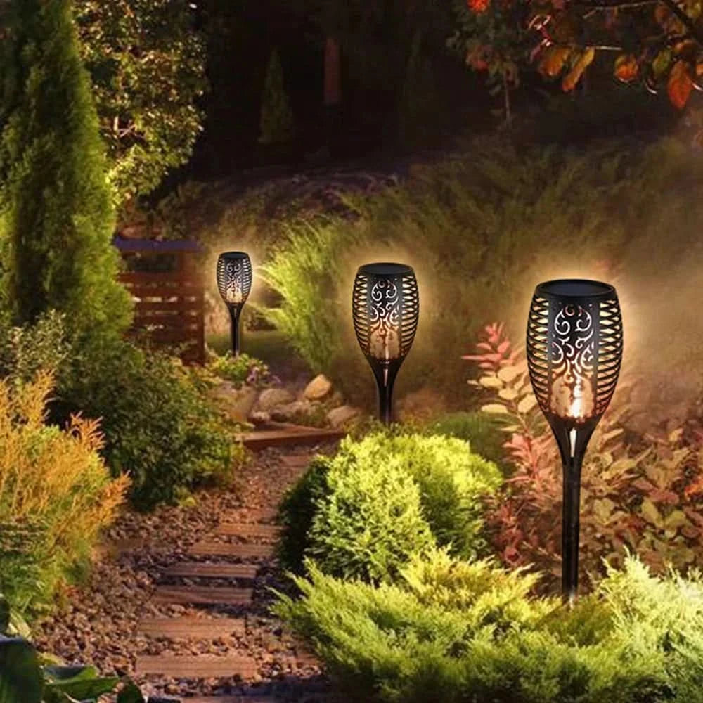 Torcia solare LED – Fiamma realistica senza fuoco 